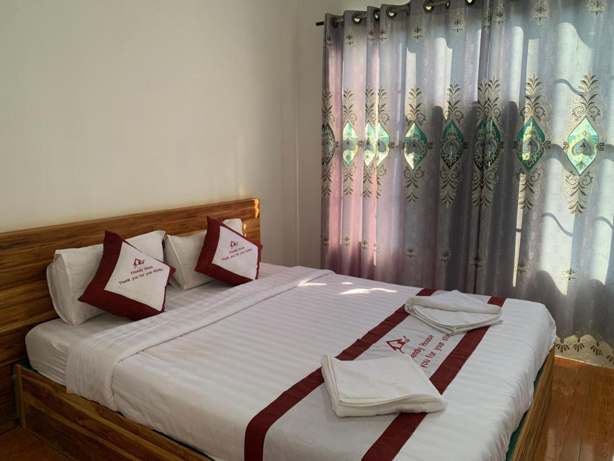 Vang Vieng Lily Backpackers Hostel Exterior photo
